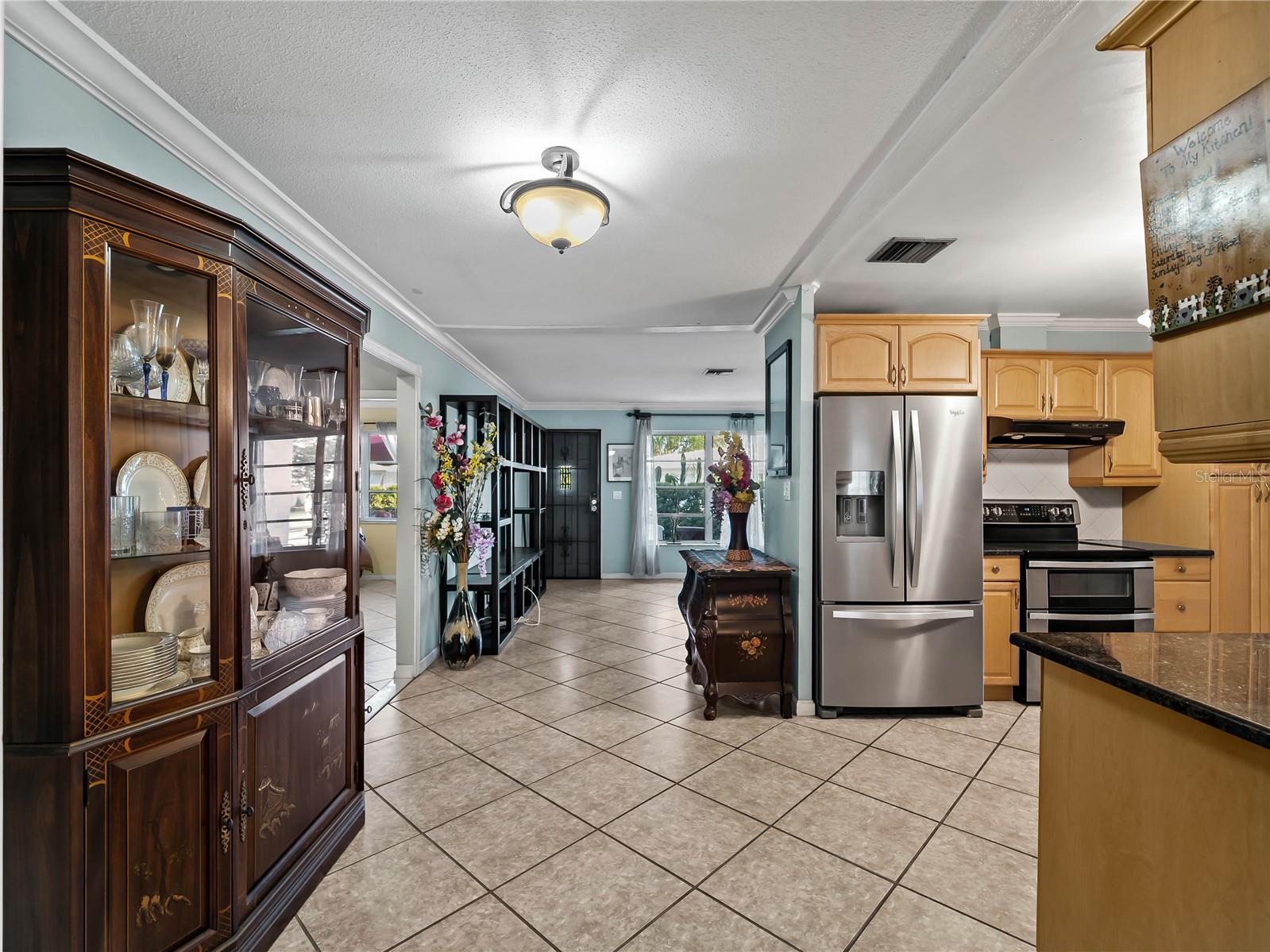 8551 PICKWICK RD — photo 16