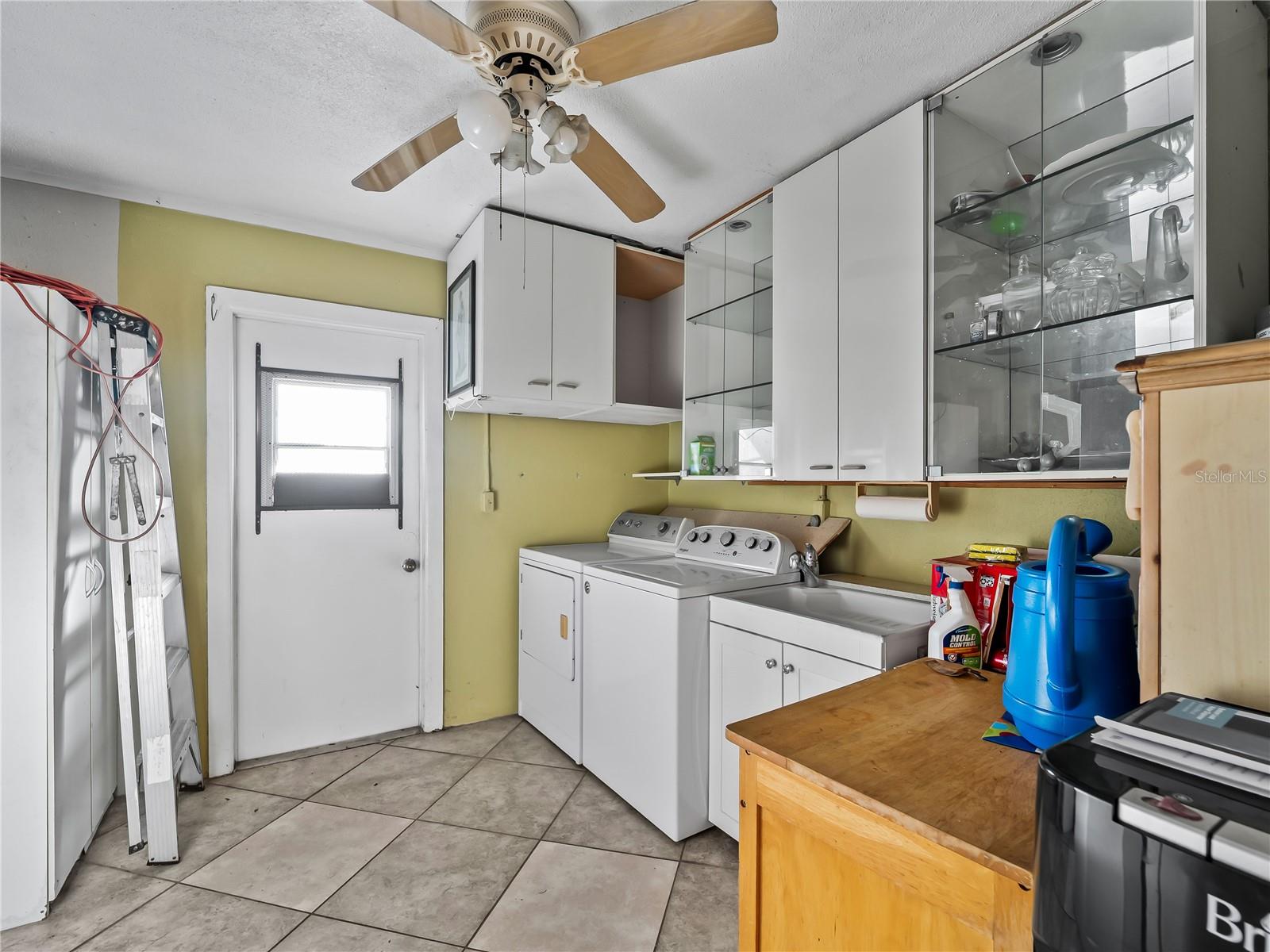 8551 PICKWICK RD — photo 33