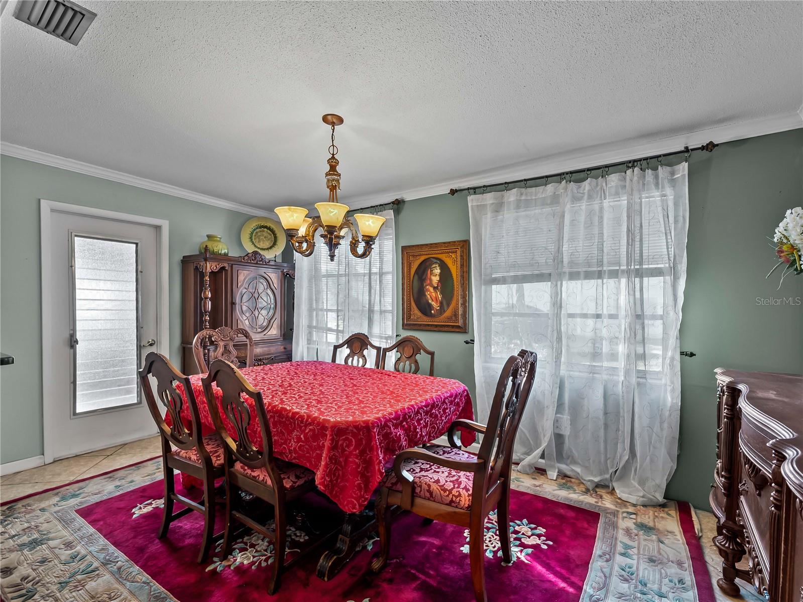 8551 PICKWICK RD — photo 17