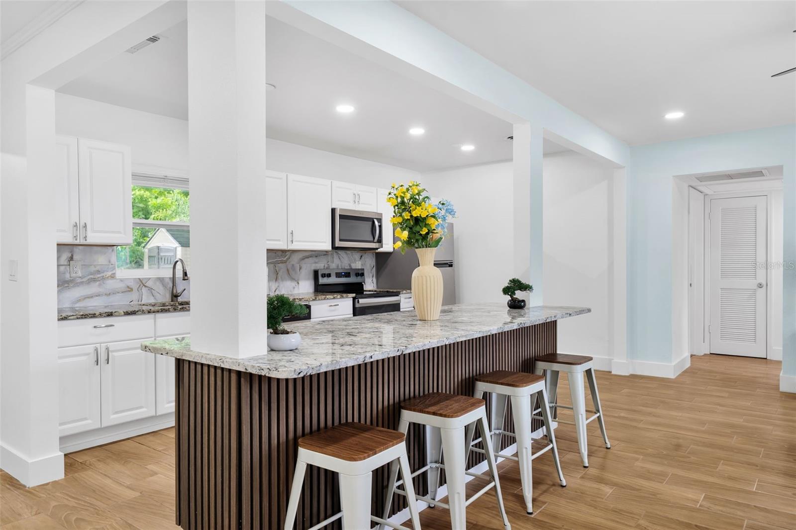 15 S MARS AVE — photo 10