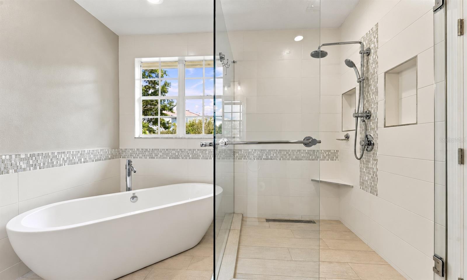 14454 MIRABELLE VISTA CIR — photo 21