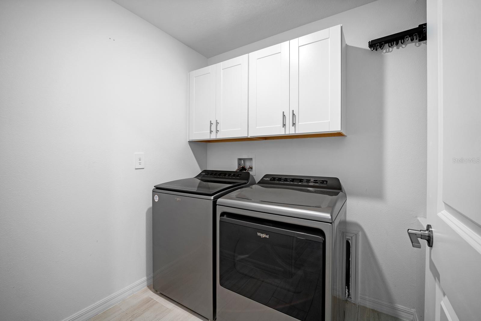 4060 CAPRI COAST DR — photo 23
