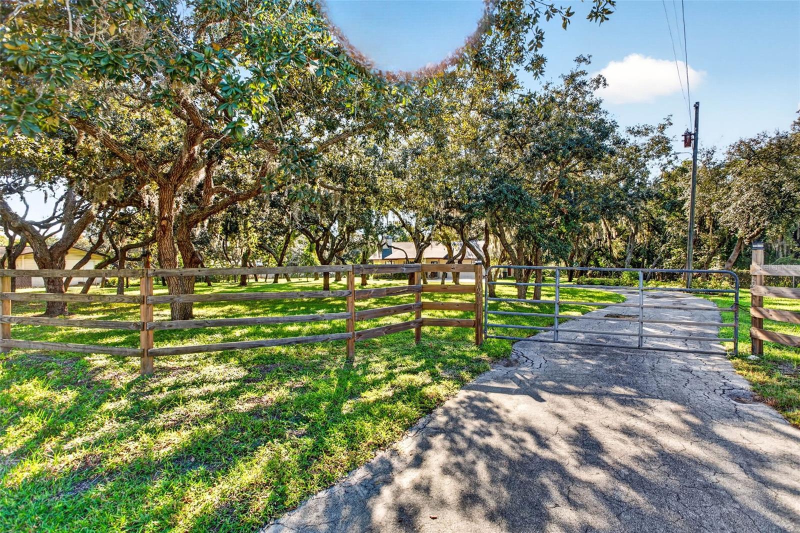 10326 OSCEOLA DR — photo 2