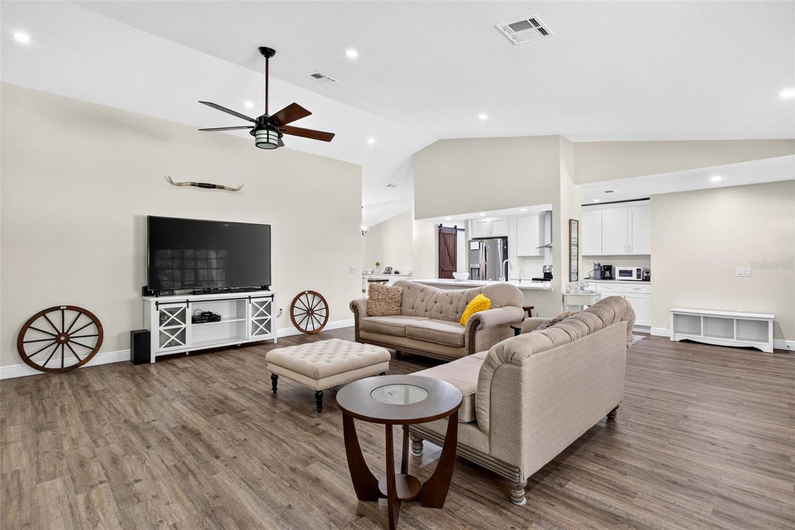 10326 OSCEOLA DR — photo 9