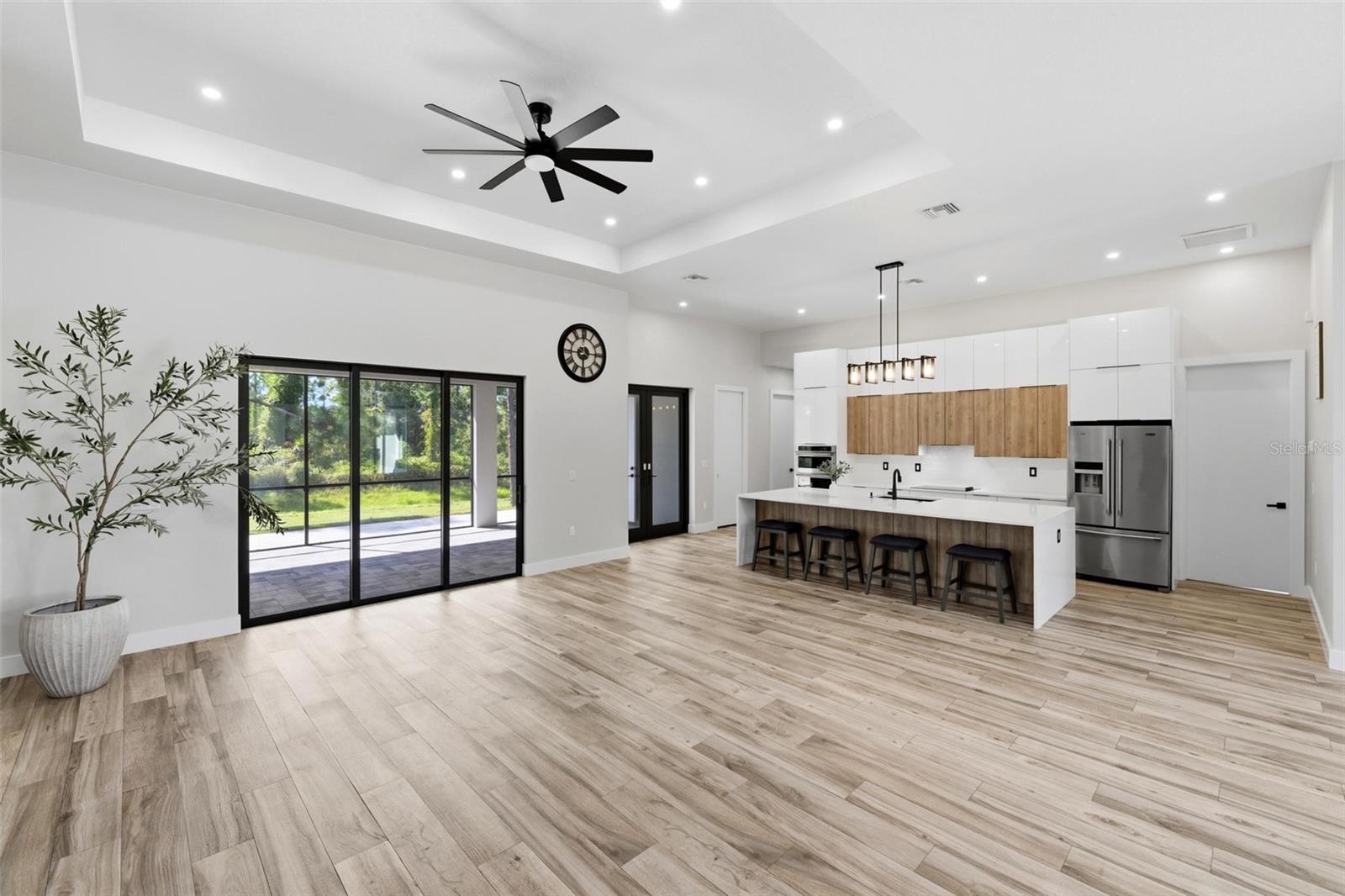 5731 GIFFEN AVE — photo 15