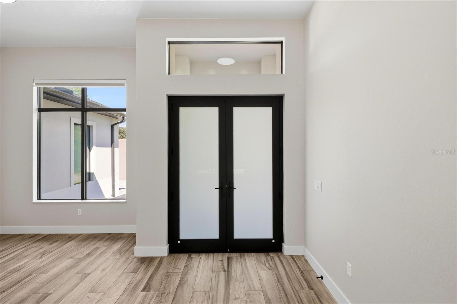 5731 GIFFEN AVE — photo 10