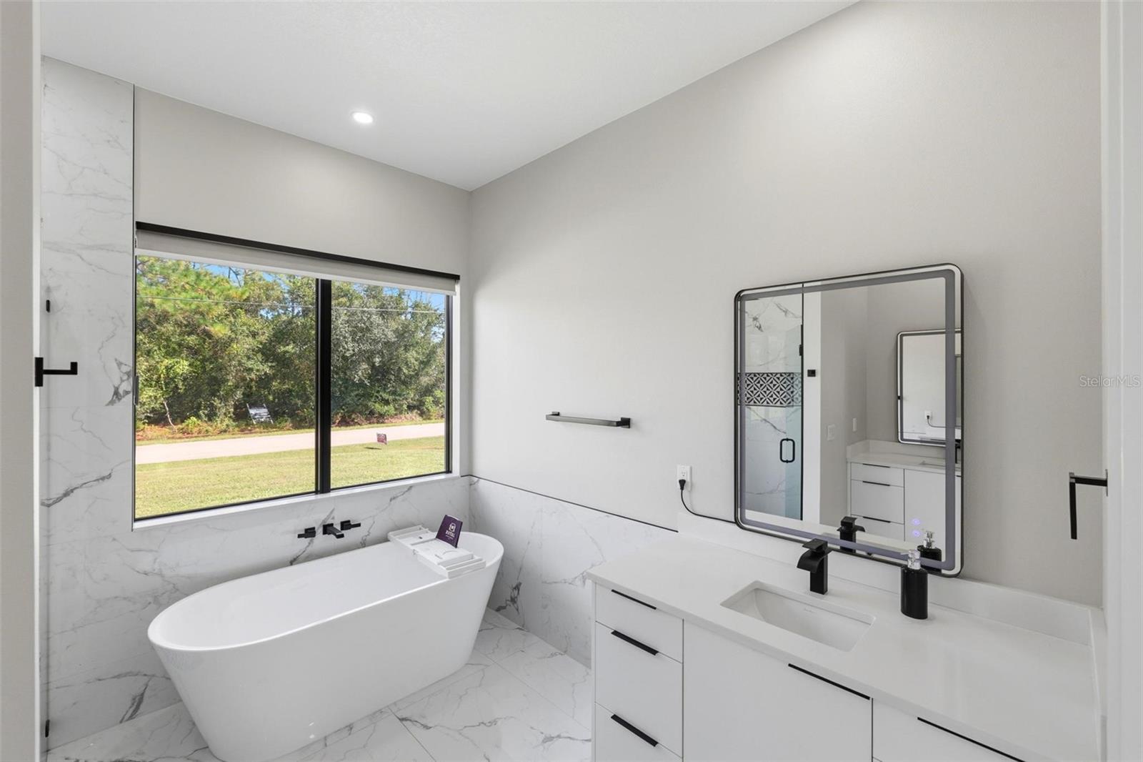 5731 GIFFEN AVE — photo 33