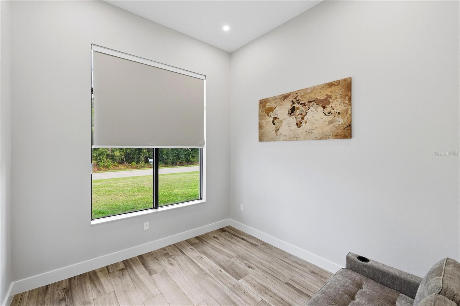 5731 GIFFEN AVE — photo 46