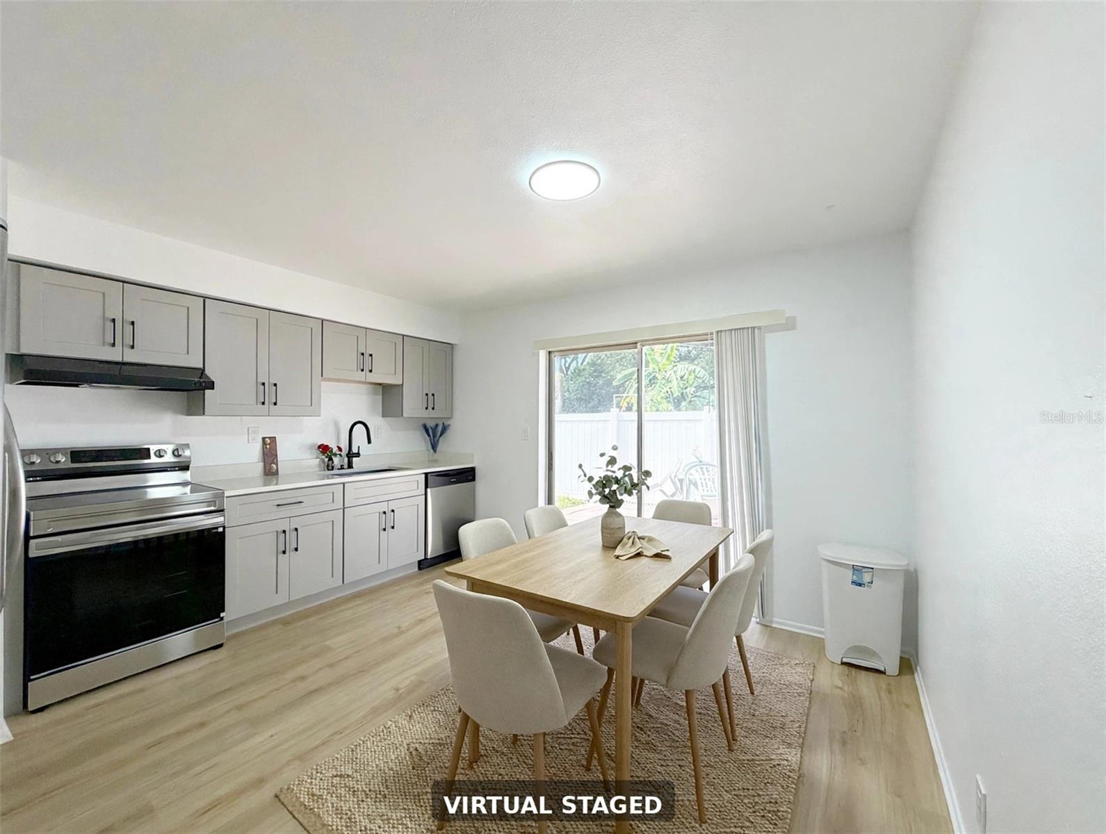 615 2ND AVE NE #B — photo 3