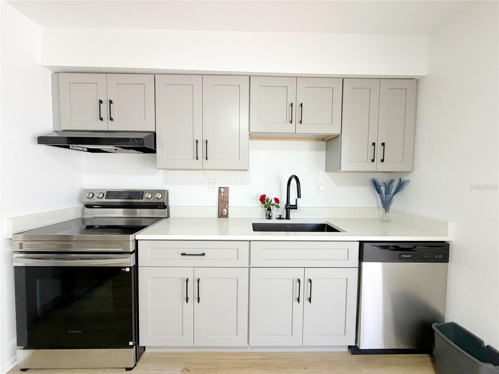 615 2ND AVE NE #B — photo 7