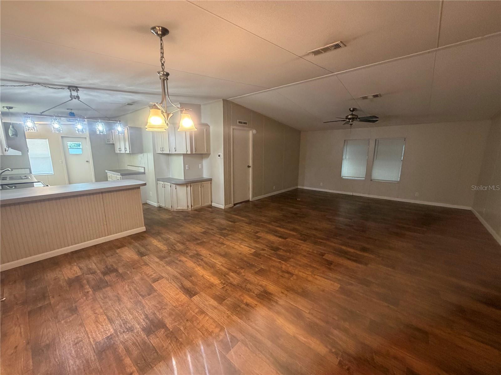 4909 MERRIN RD — photo 3