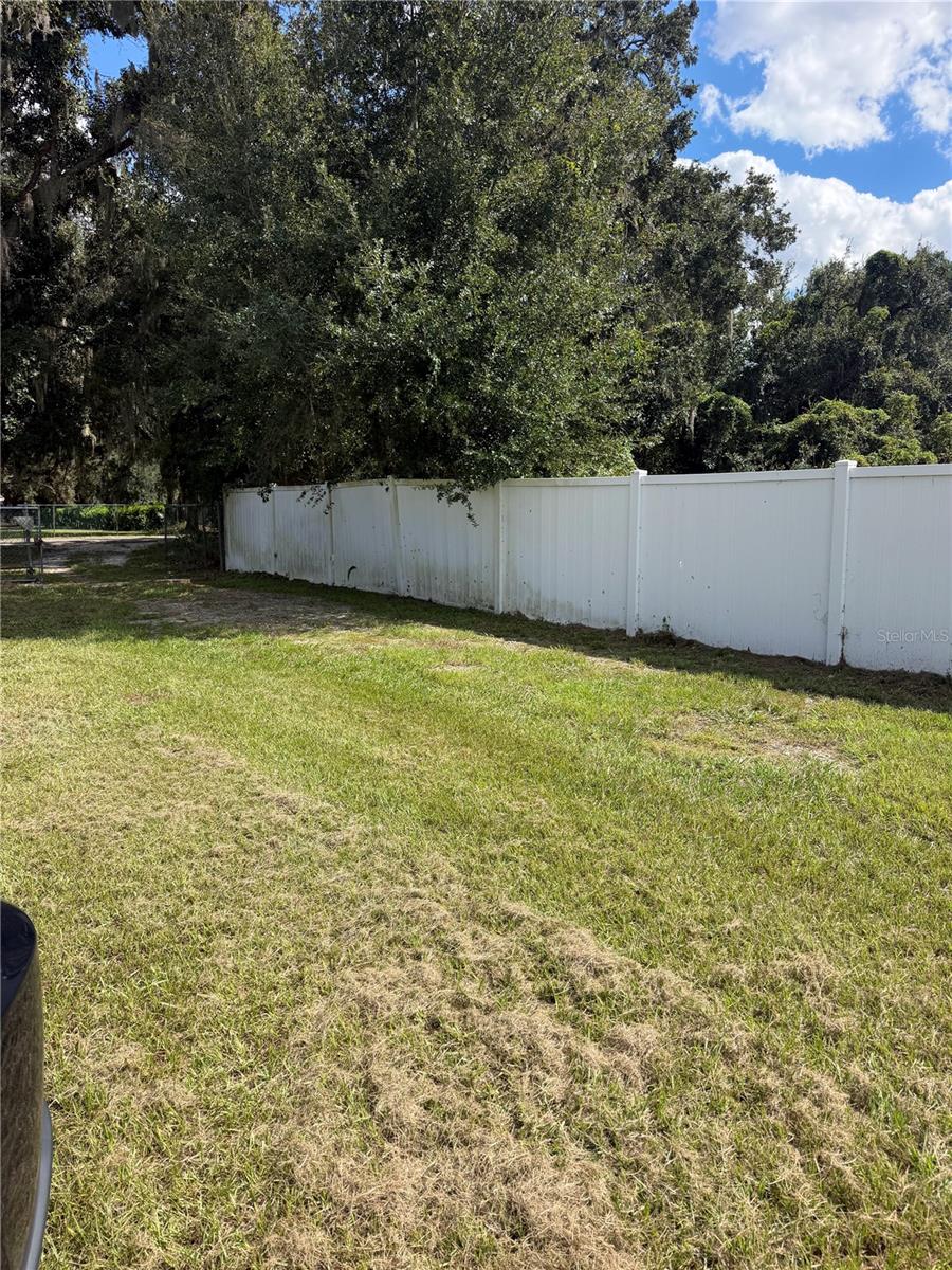 4909 MERRIN RD — photo 28