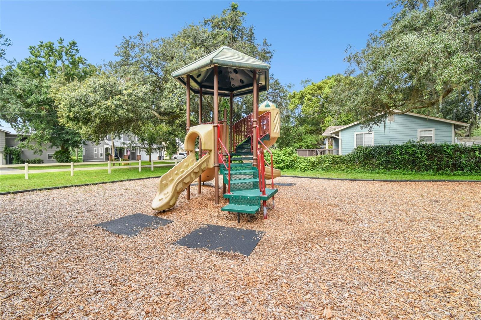 1922 BEACHWAY LN — photo 49