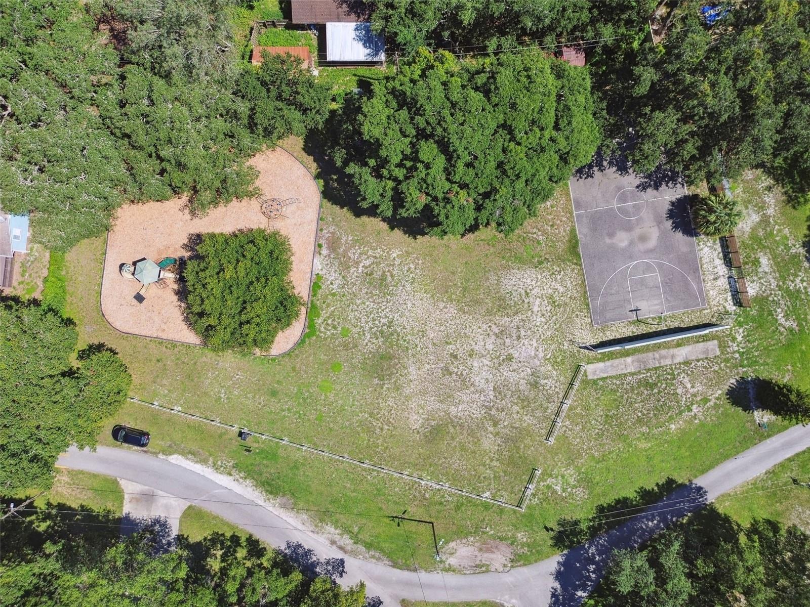 1922 BEACHWAY LN — photo 44