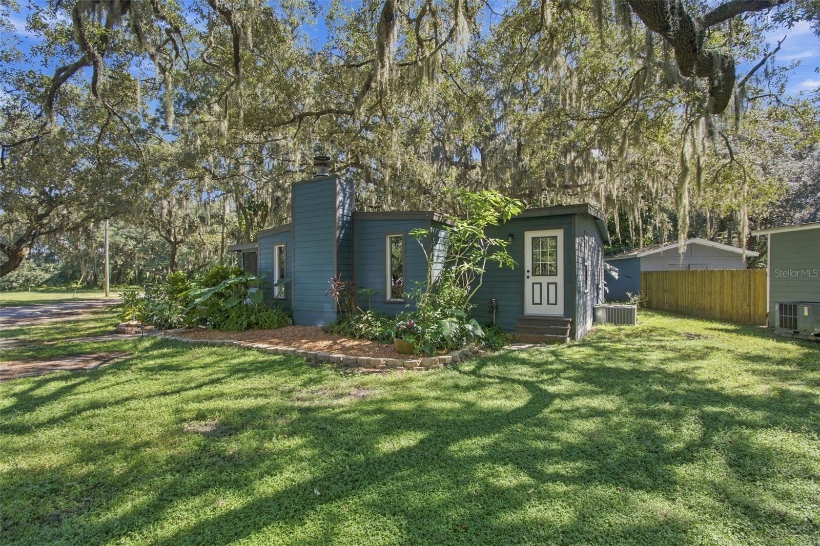 1922 BEACHWAY LN — photo 35