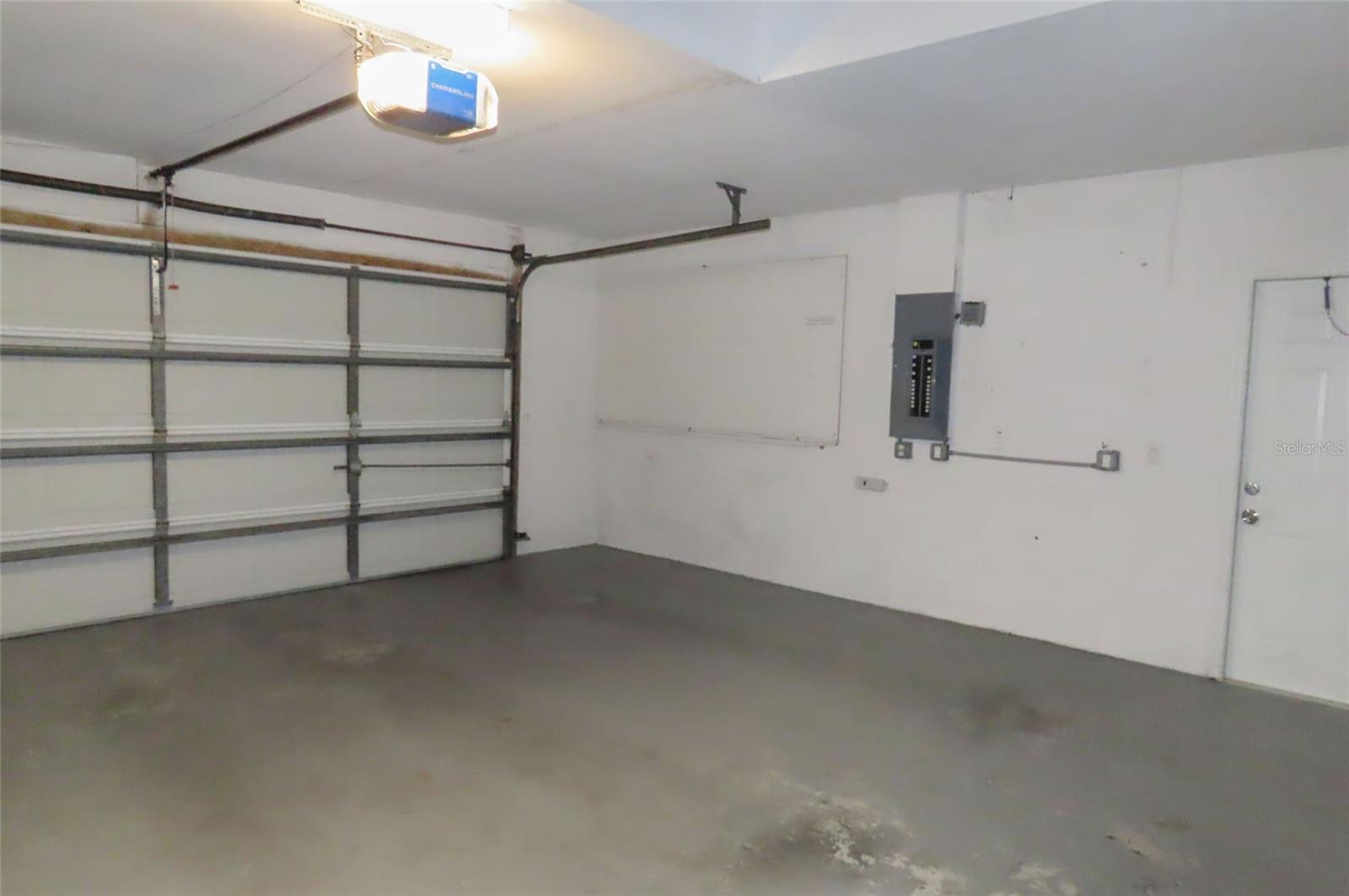 1801 MAPLELEAF BLVD — photo 20