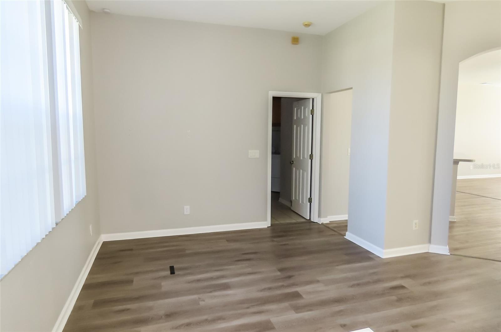 1801 MAPLELEAF BLVD — photo 9
