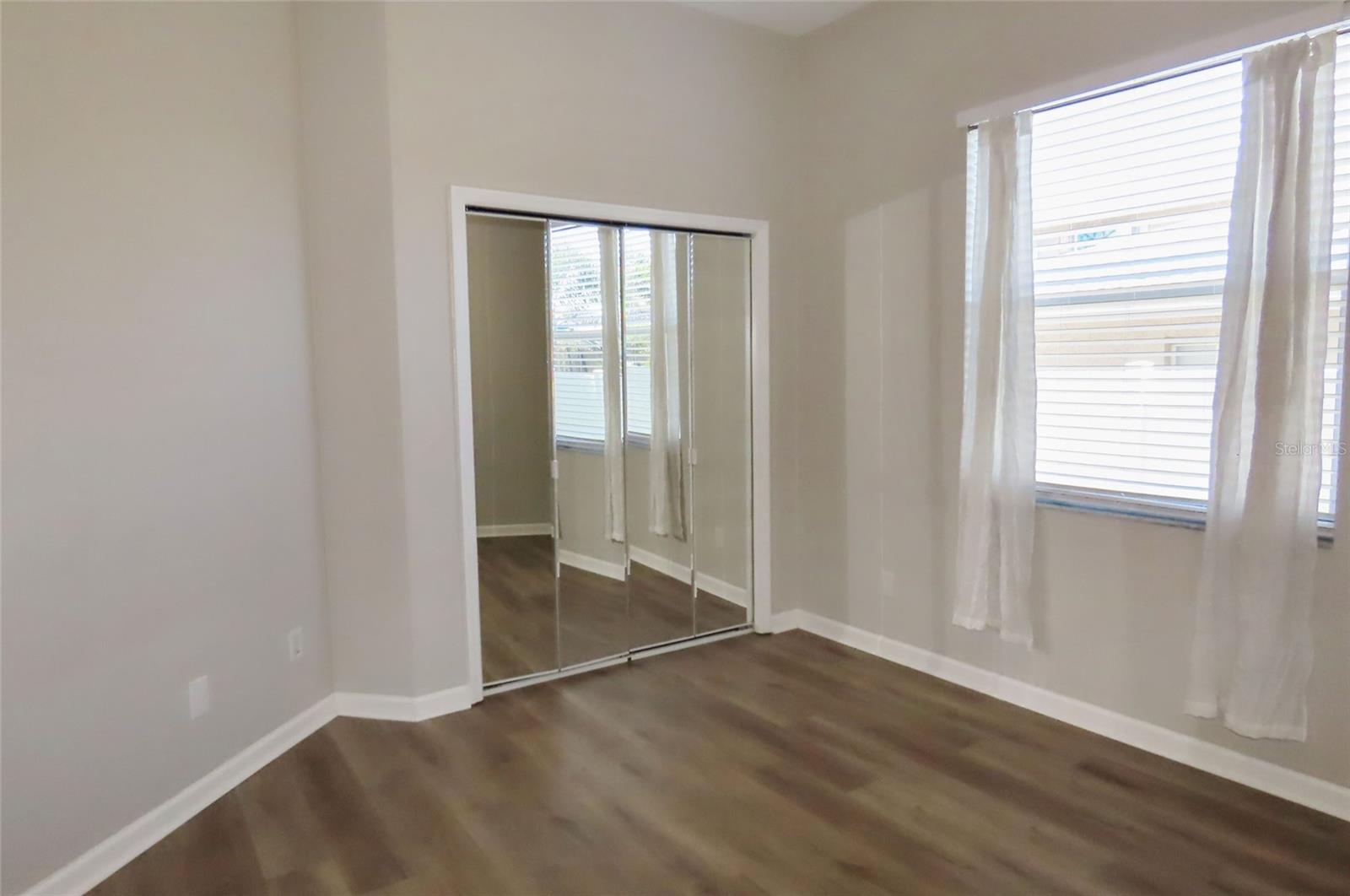 1801 MAPLELEAF BLVD — photo 34