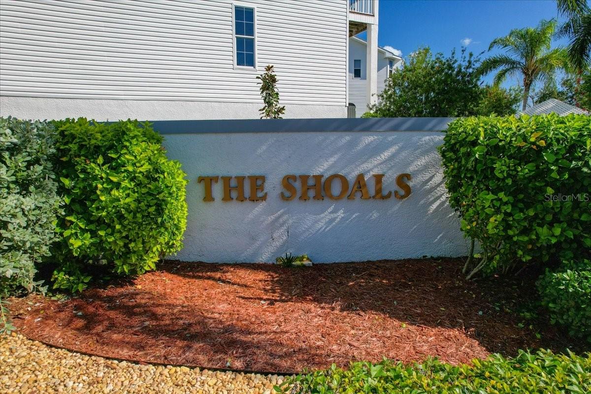 101 SHOALS CIR — photo 100