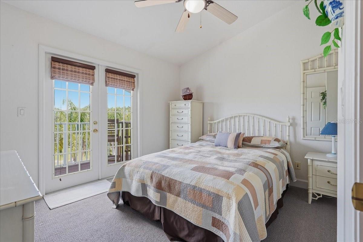 101 SHOALS CIR — photo 57