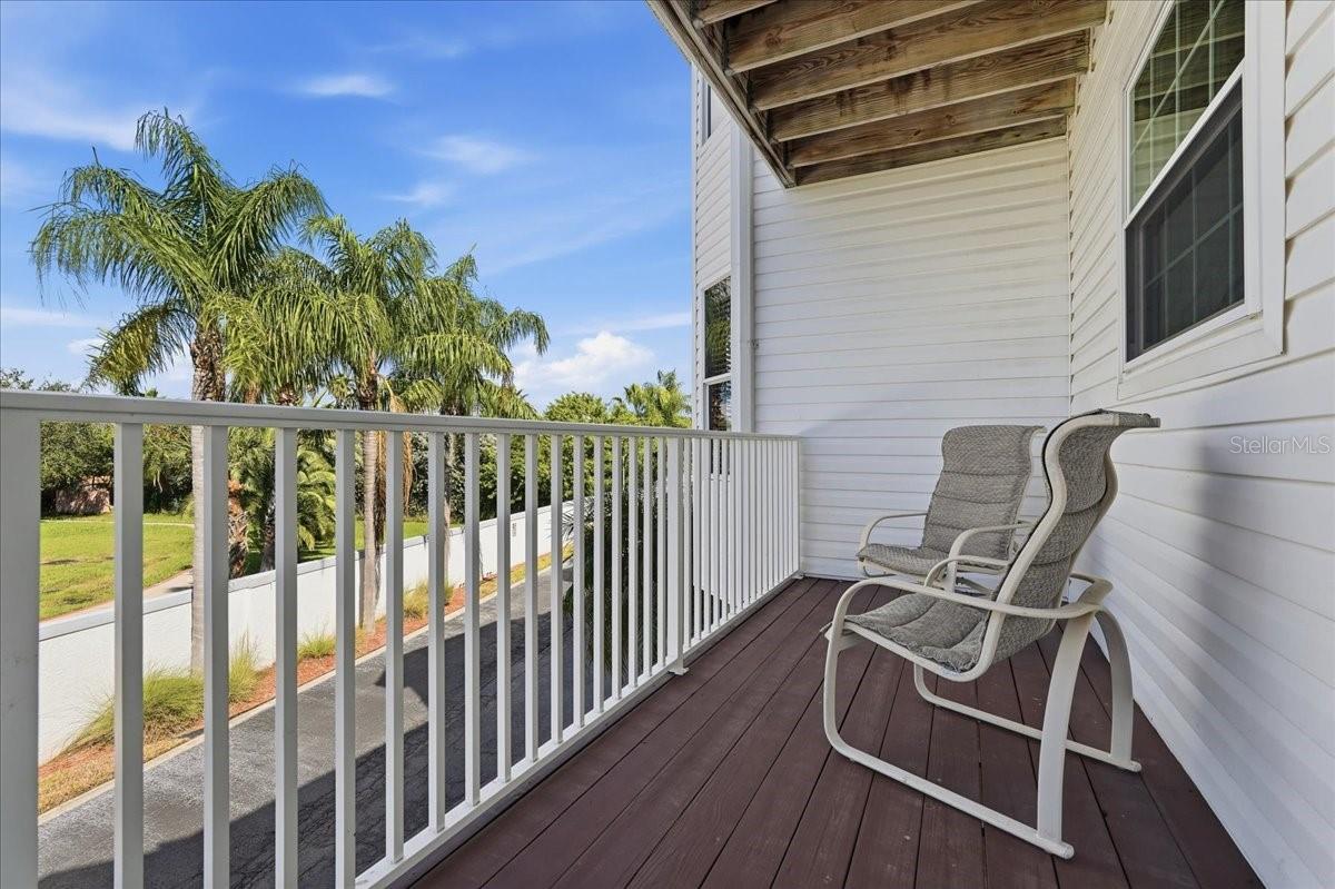 101 SHOALS CIR — photo 38