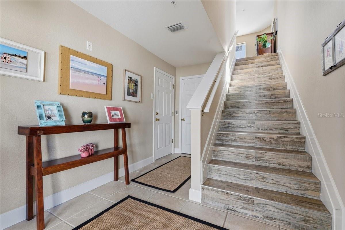 101 SHOALS CIR — photo 11