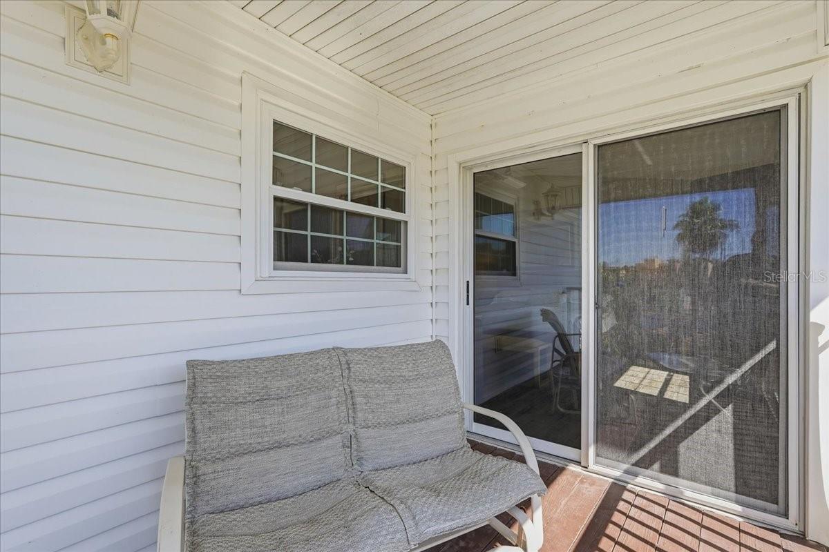 101 SHOALS CIR — photo 47