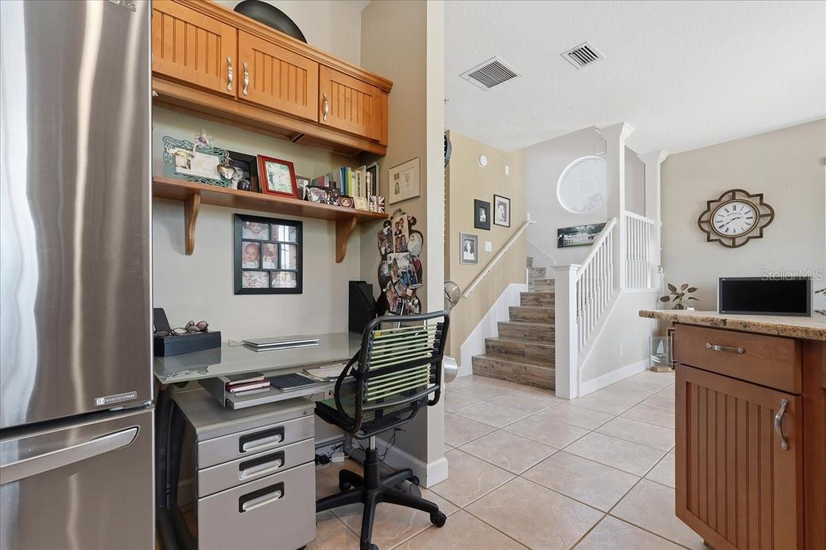 101 SHOALS CIR — photo 32