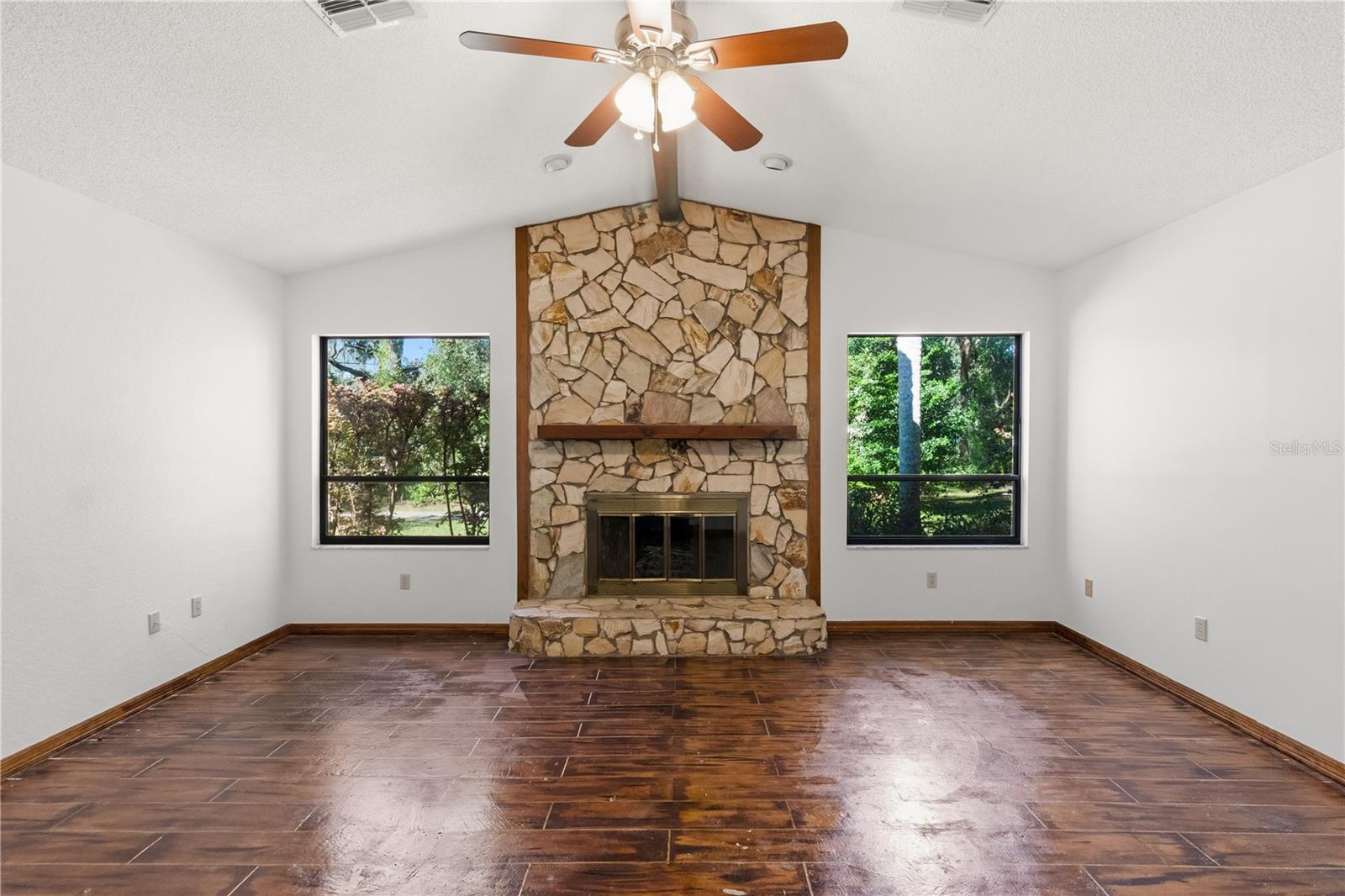 18644 FURMAN DR — photo 3