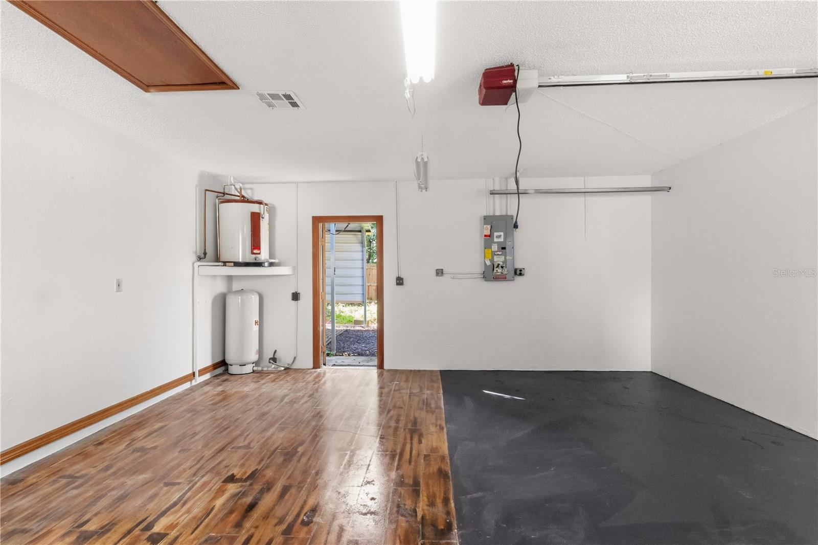 18644 FURMAN DR — photo 35