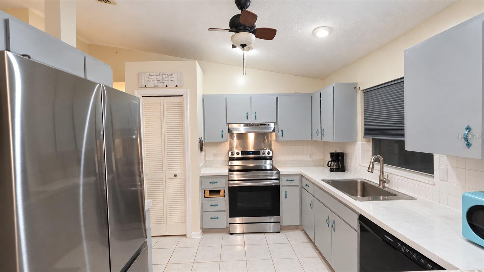 5636 BEECH ST — photo 7