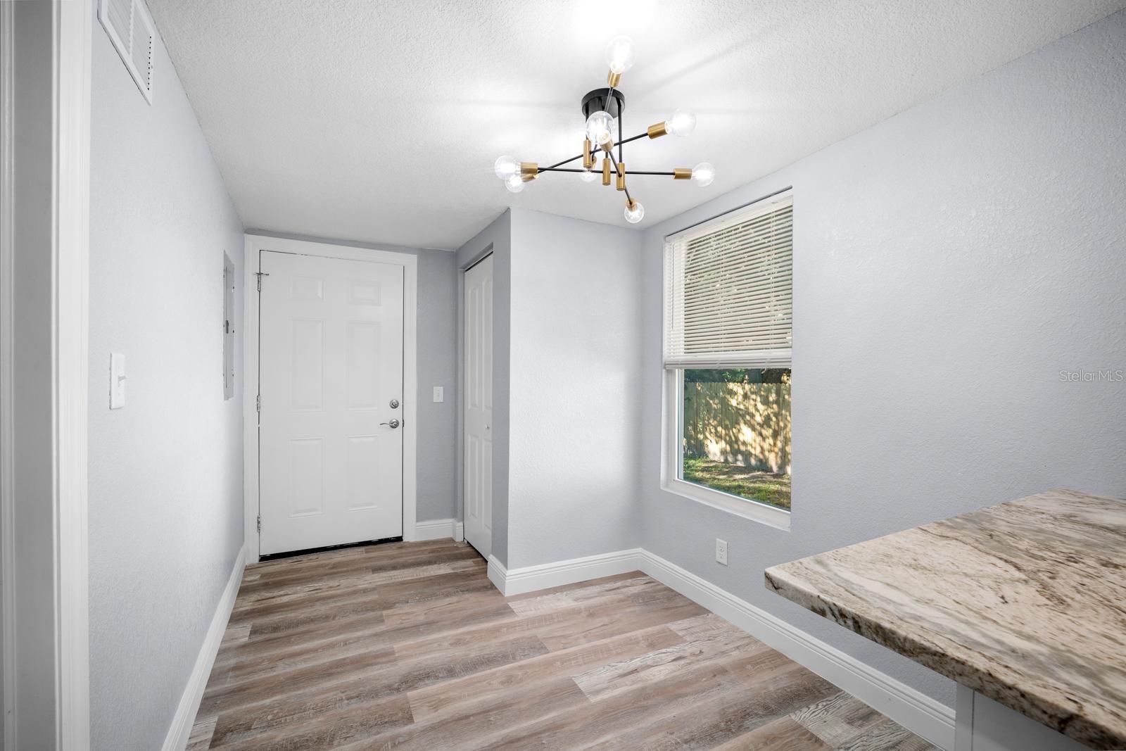 1319 E NORFOLK ST — photo 14