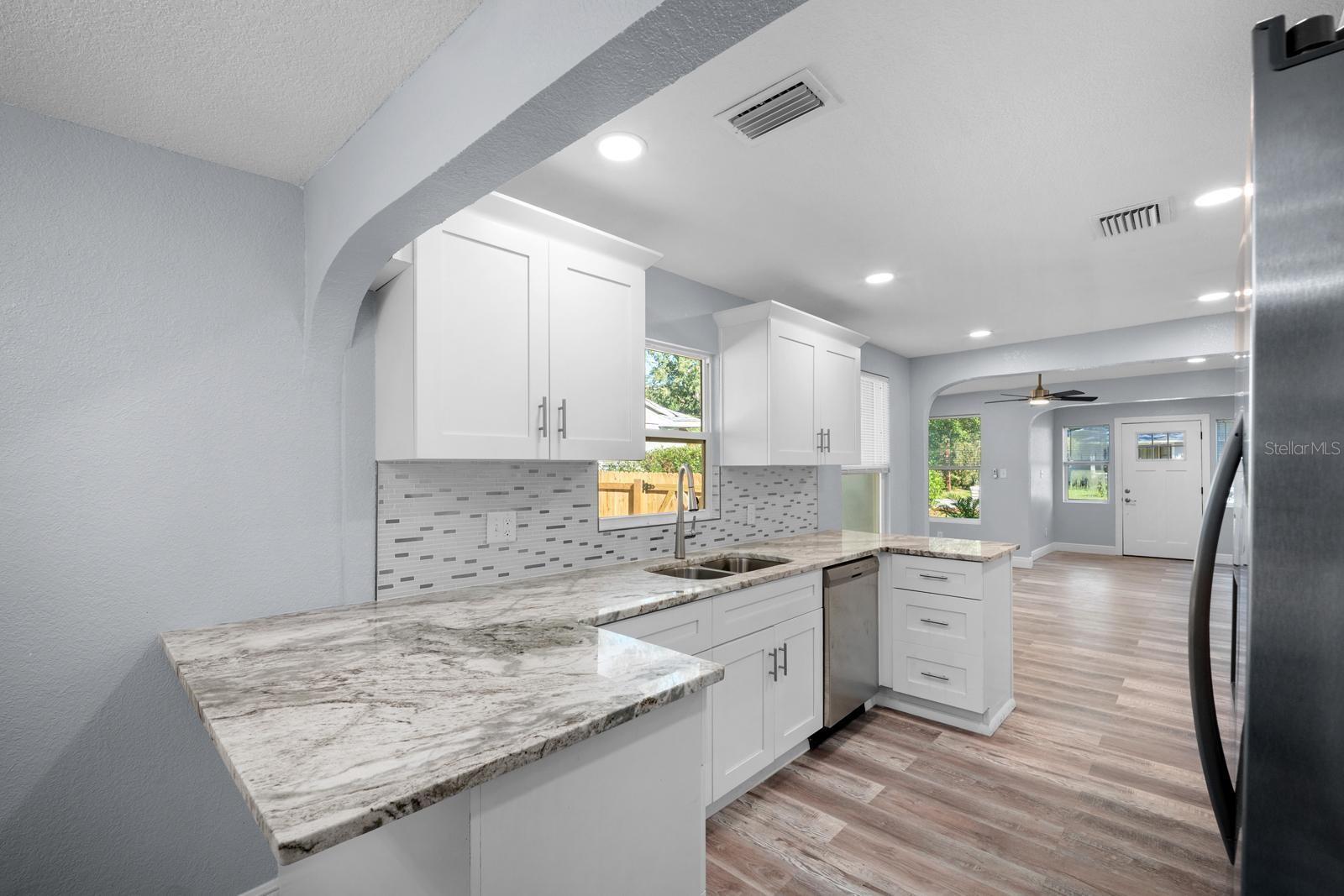 1319 E NORFOLK ST — photo 13