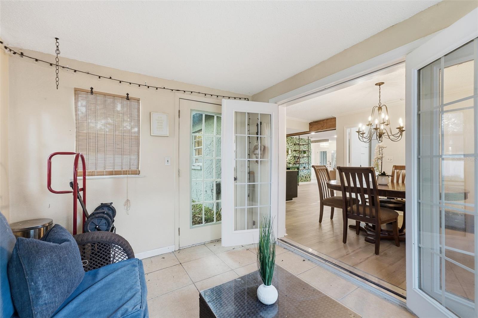9627 HIDDEN OAKS CIR — photo 35