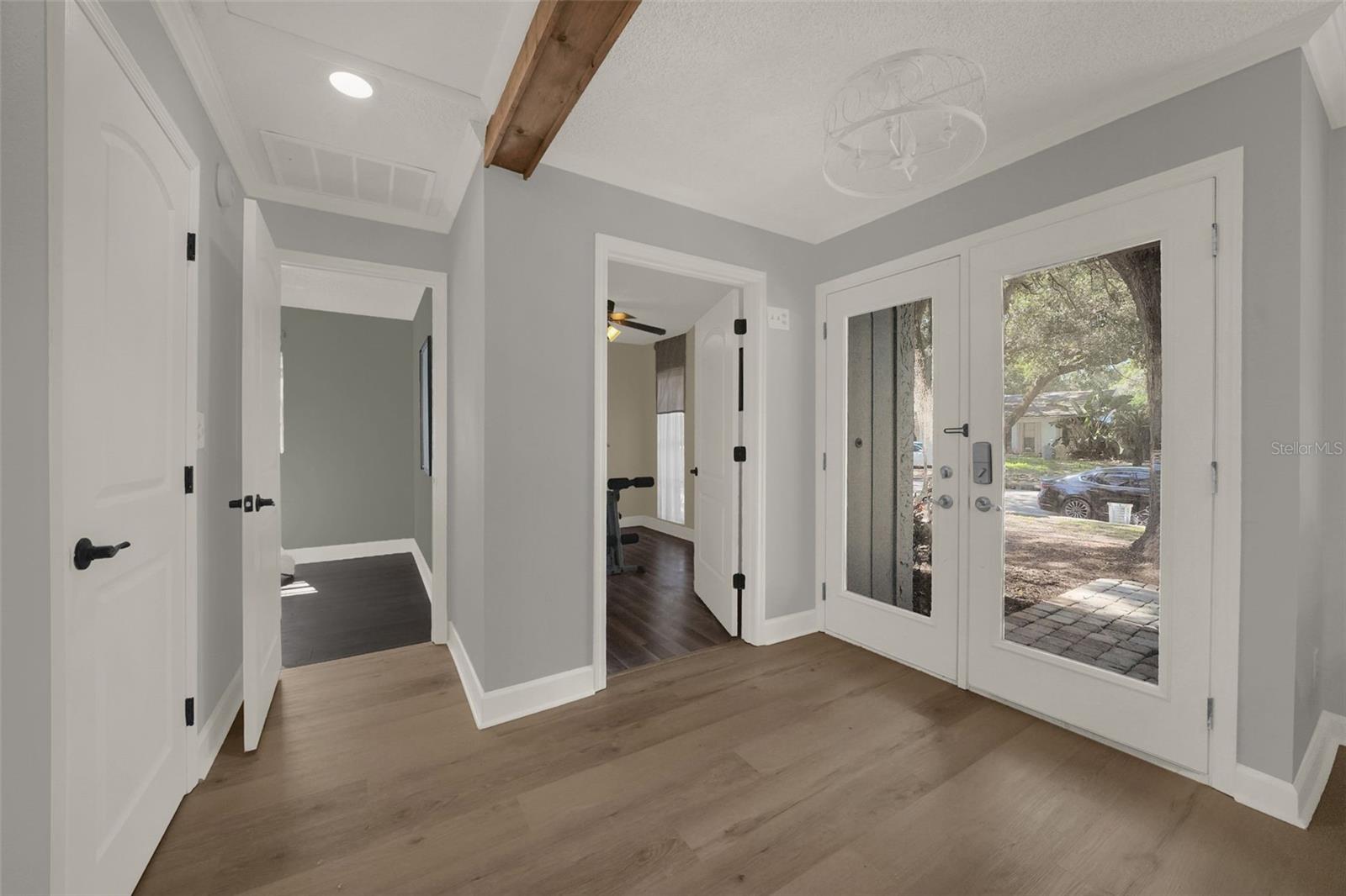 9627 HIDDEN OAKS CIR — photo 30