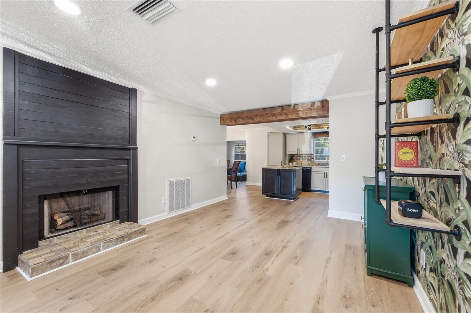 9627 HIDDEN OAKS CIR — photo 9