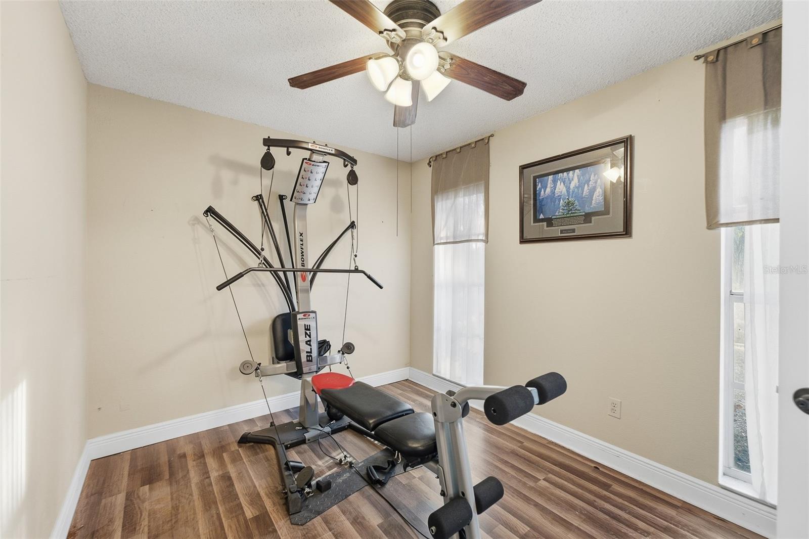9627 HIDDEN OAKS CIR — photo 33