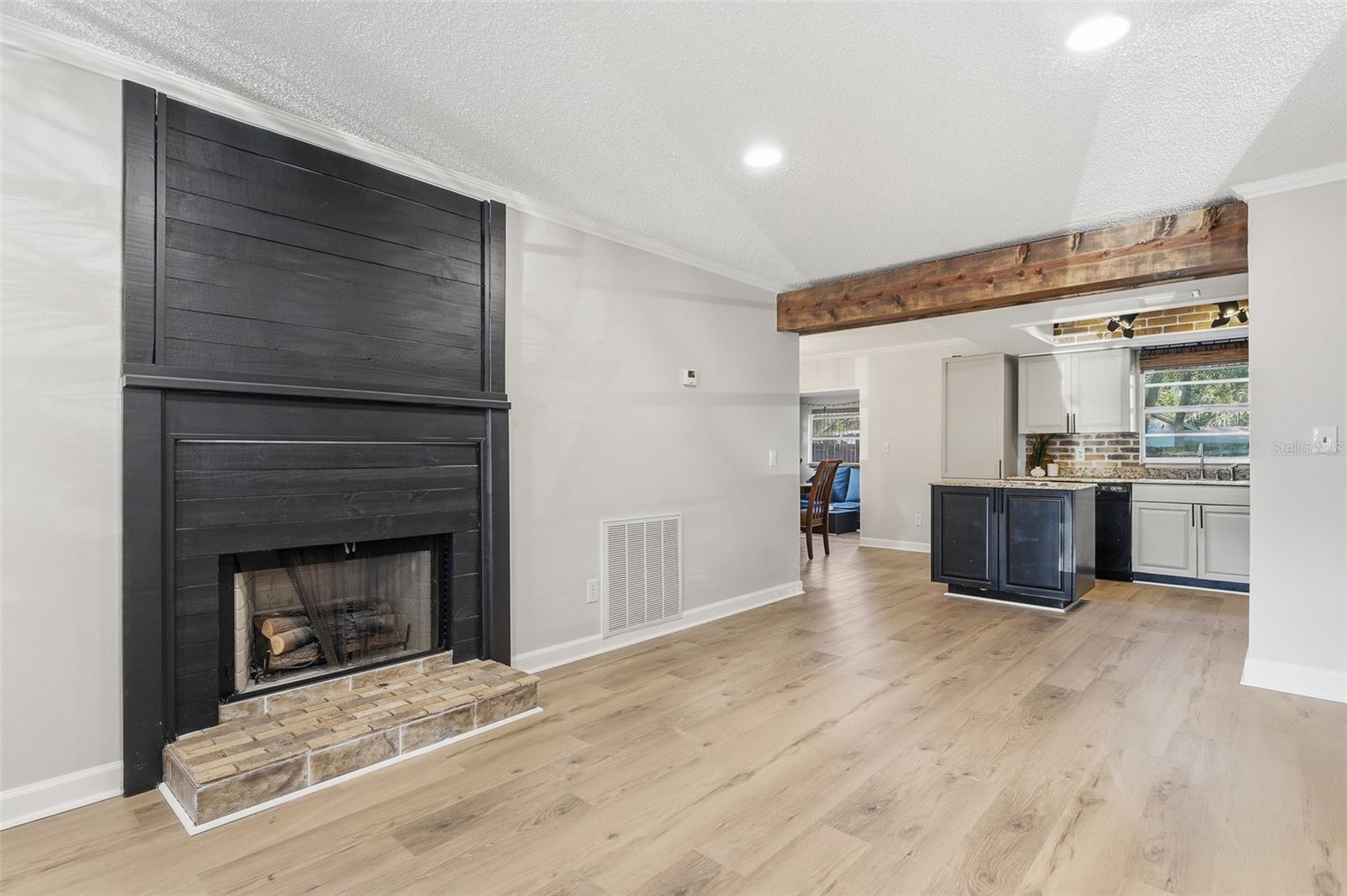 9627 HIDDEN OAKS CIR — photo 19