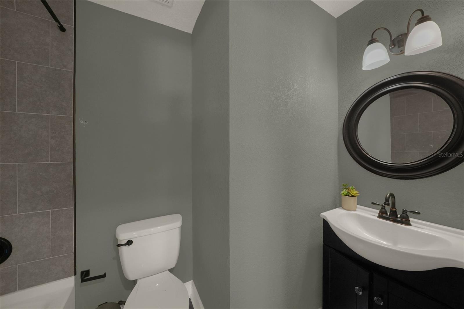 9627 HIDDEN OAKS CIR — photo 34