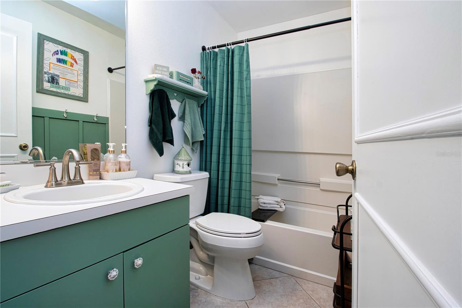 2001 GARDENIA LANDINGS LN — photo 42