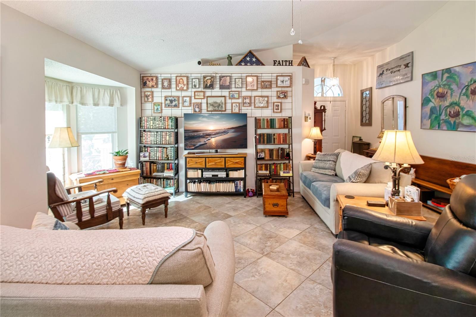2001 GARDENIA LANDINGS LN — photo 12