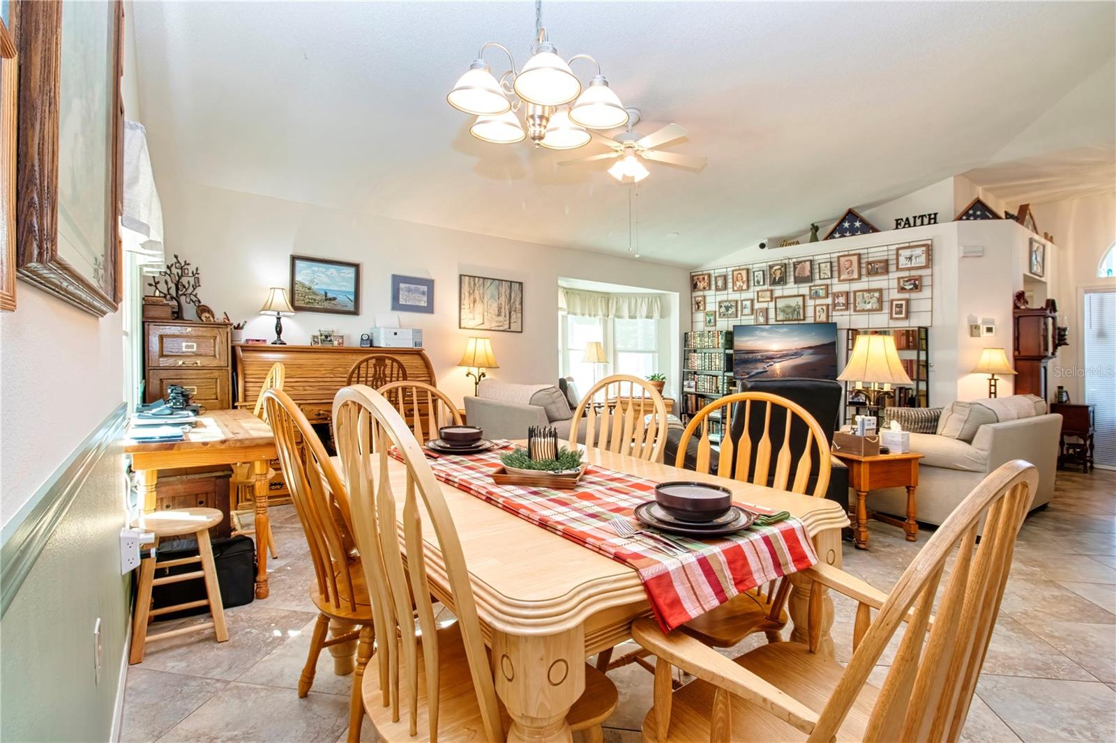2001 GARDENIA LANDINGS LN — photo 15