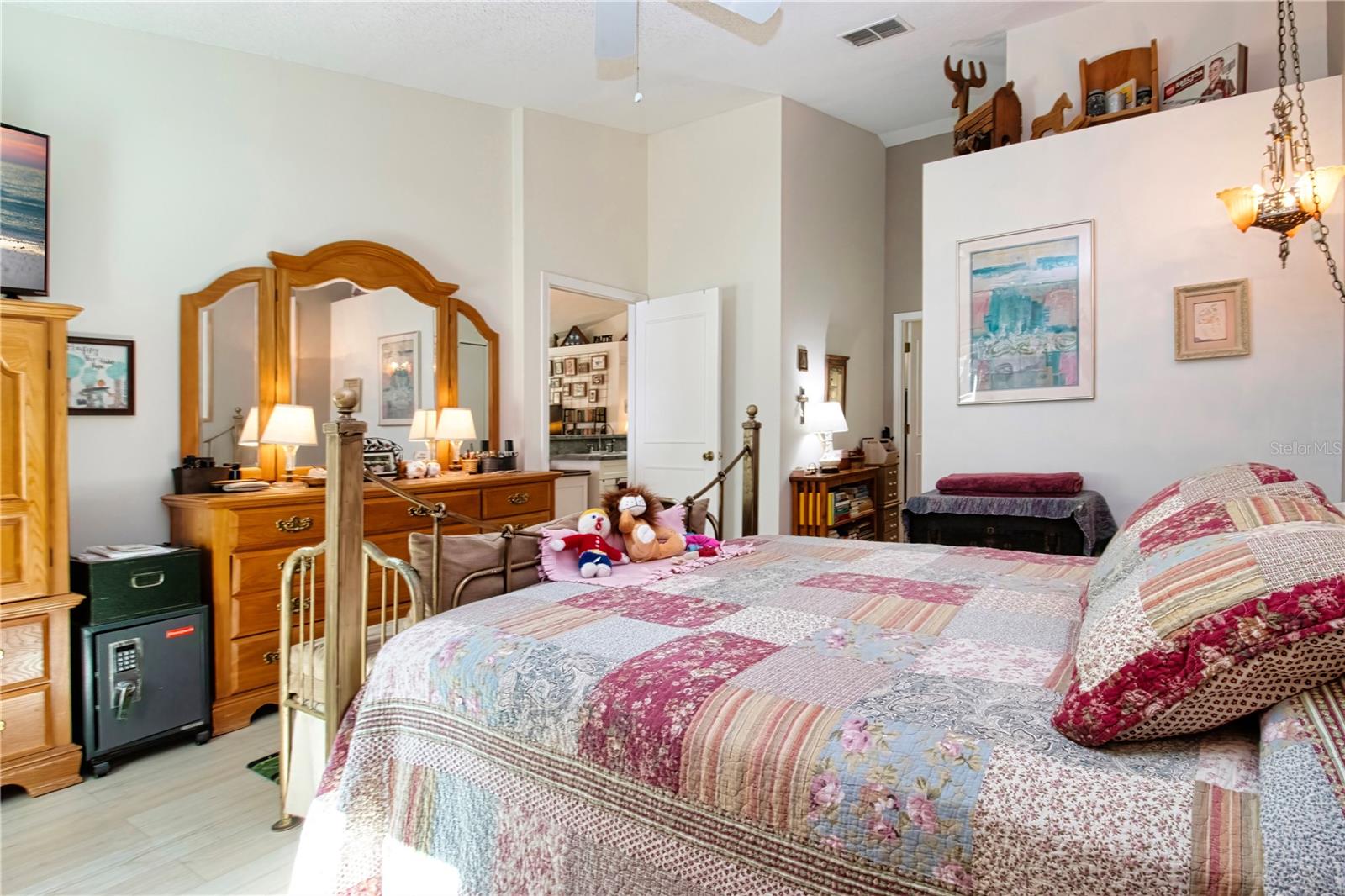 2001 GARDENIA LANDINGS LN — photo 33
