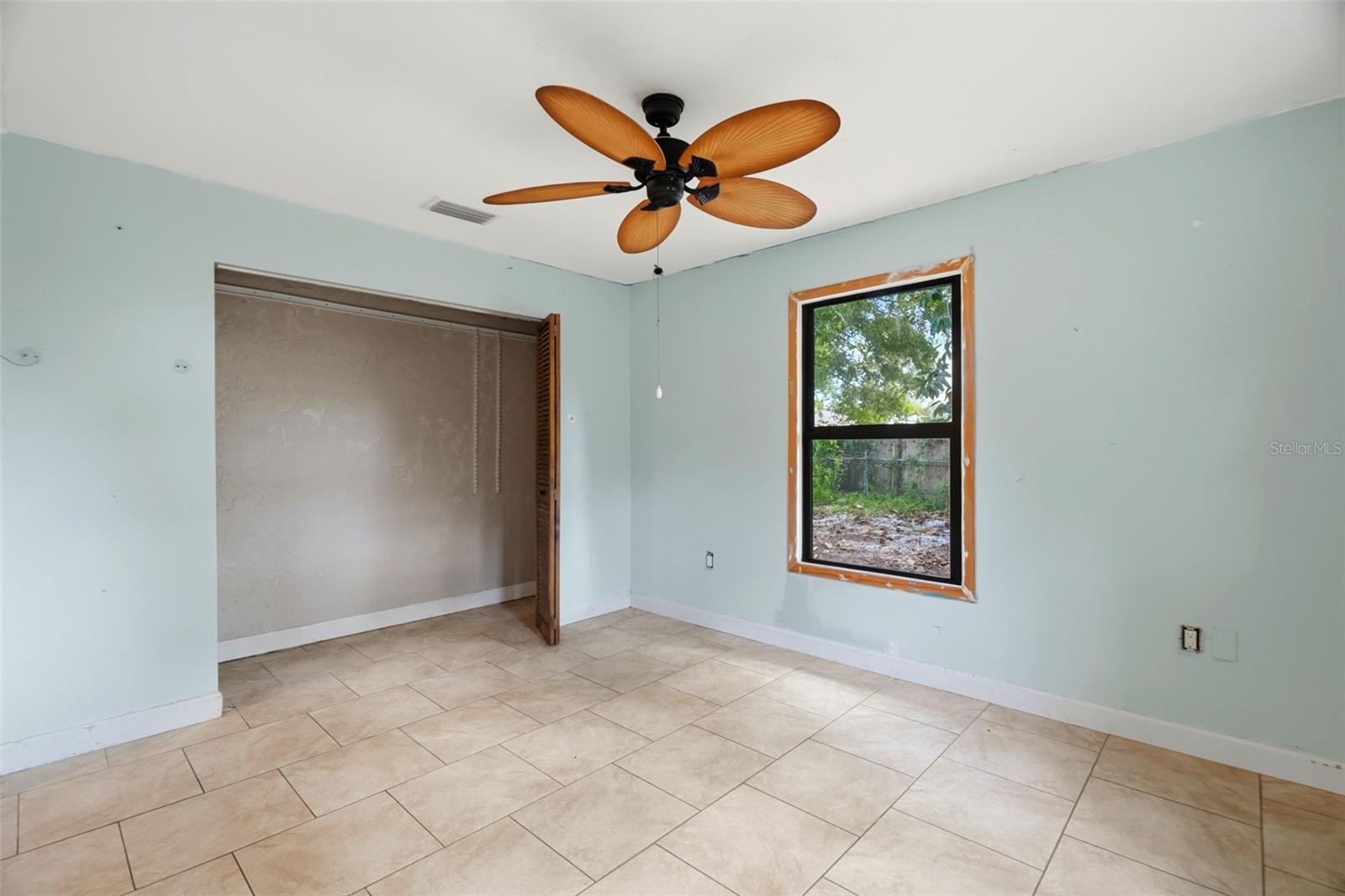 8326 SYLVAN WOODS DR — photo 24
