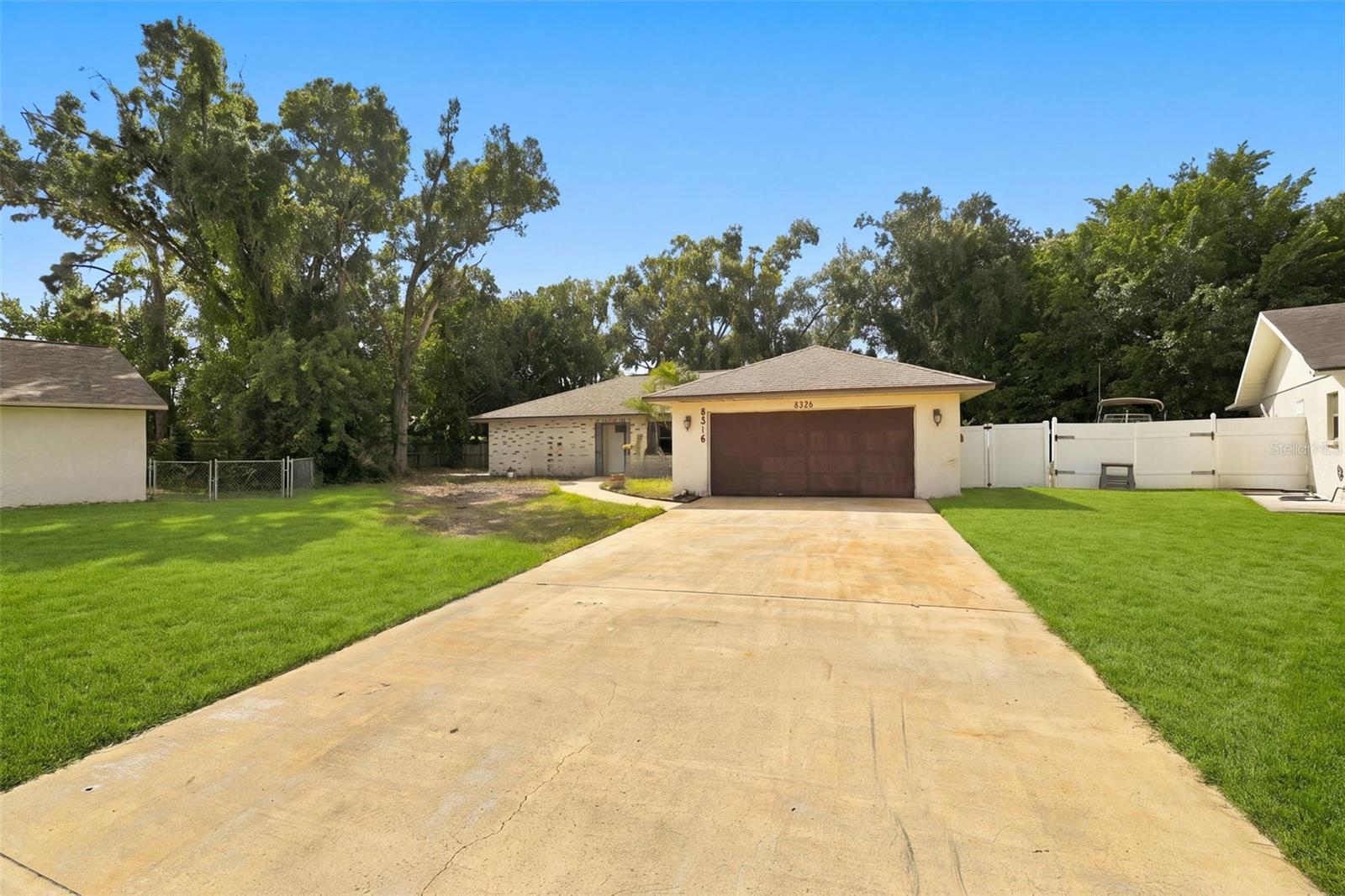 8326 SYLVAN WOODS DR — photo 3
