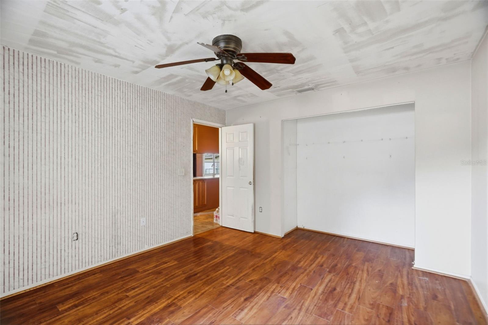 8326 SYLVAN WOODS DR — photo 18
