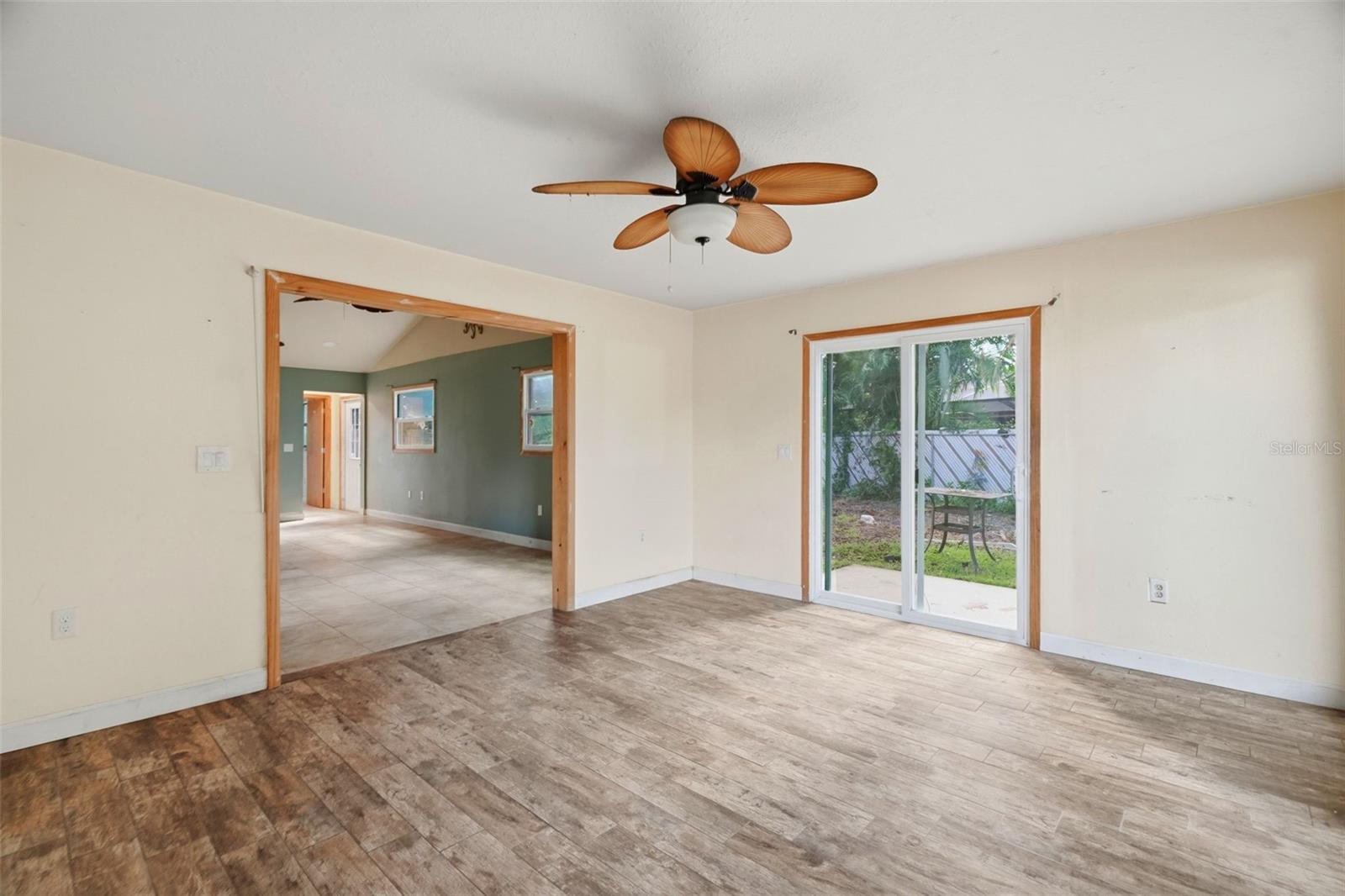 8326 SYLVAN WOODS DR — photo 20