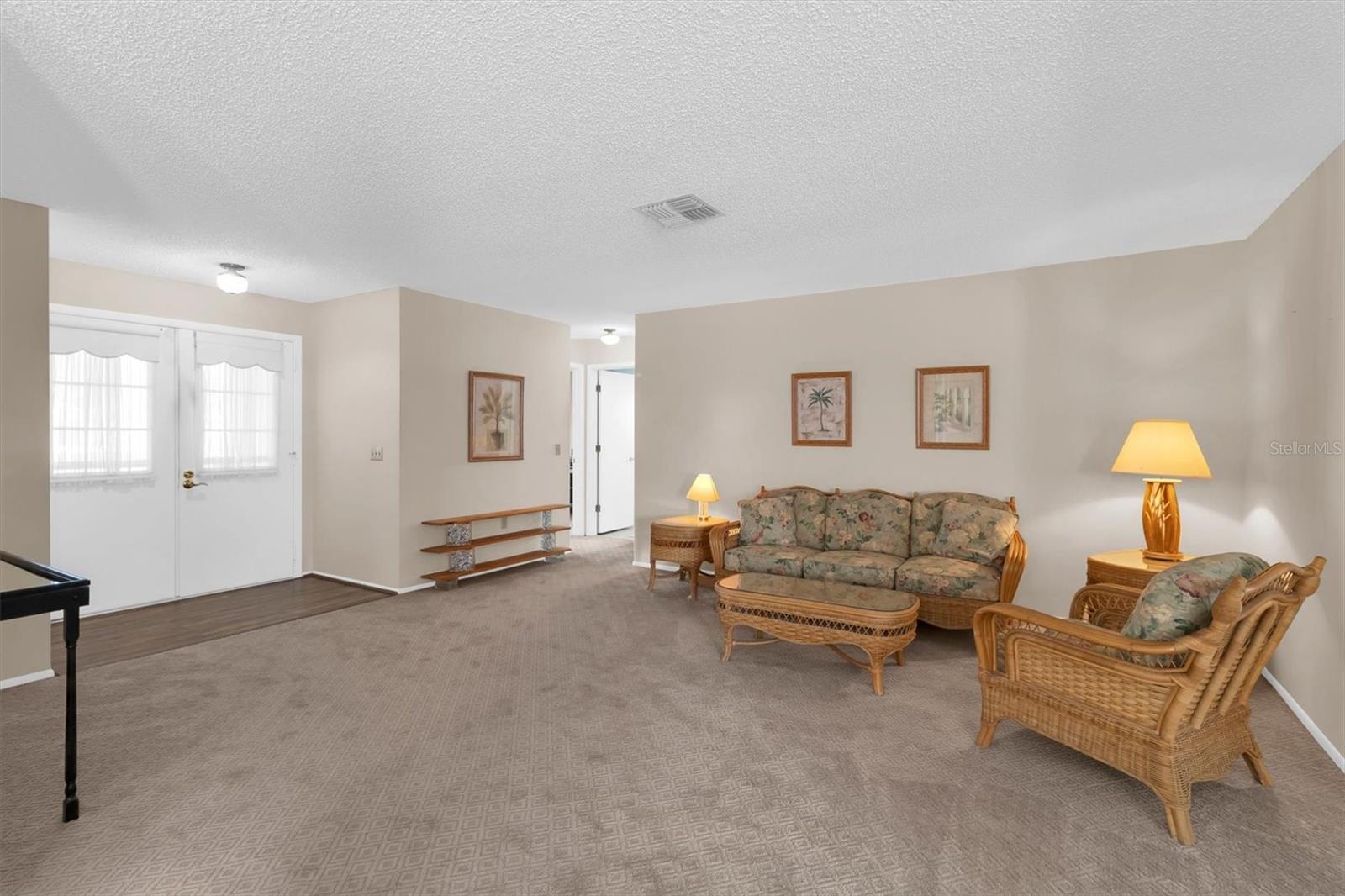 4704 TIBURON DR — photo 9
