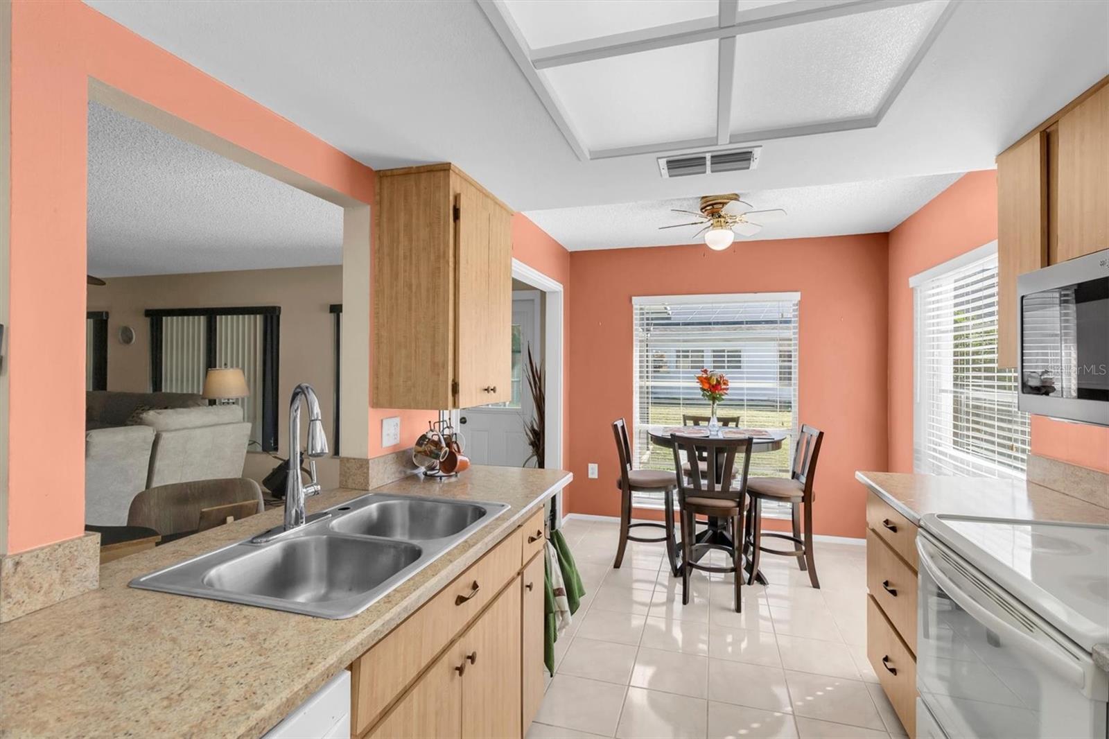 4704 TIBURON DR — photo 18