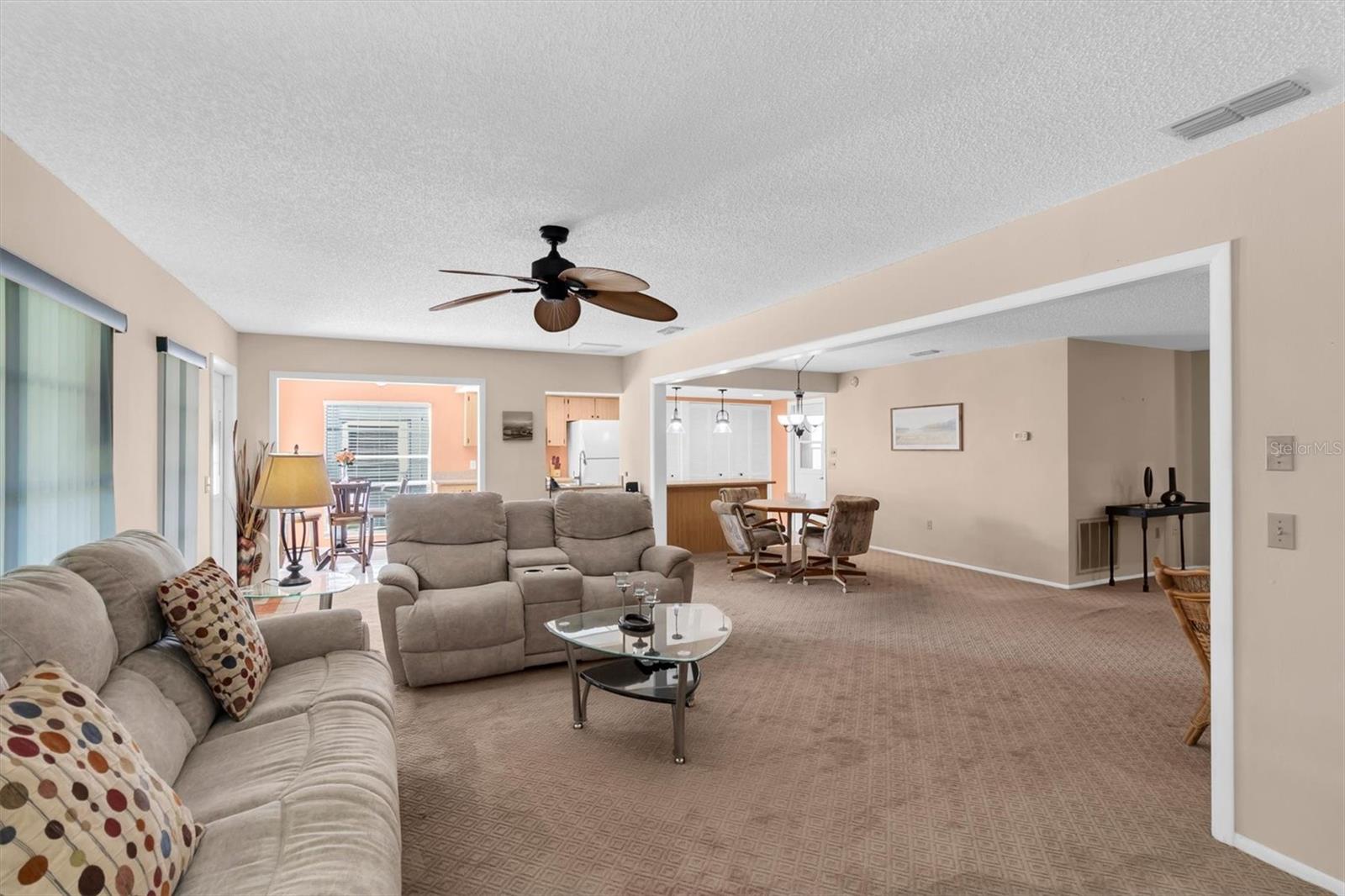 4704 TIBURON DR — photo 8